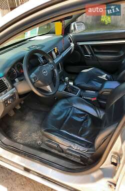 Седан Opel Vectra 2005 в 