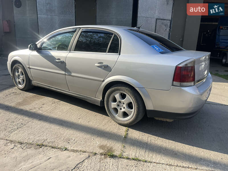 Седан Opel Vectra 2004 в Новоселиці фото 4 Седан Opel Vectra 2004 в Новоселиці