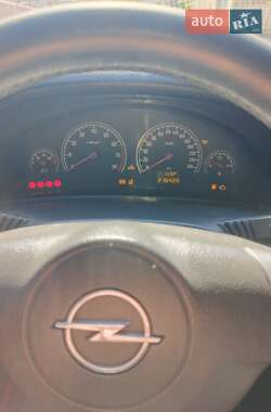 Седан Opel Vectra 2006 в 