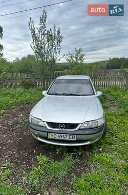 Седан Opel Vectra 1996 в Мостиській