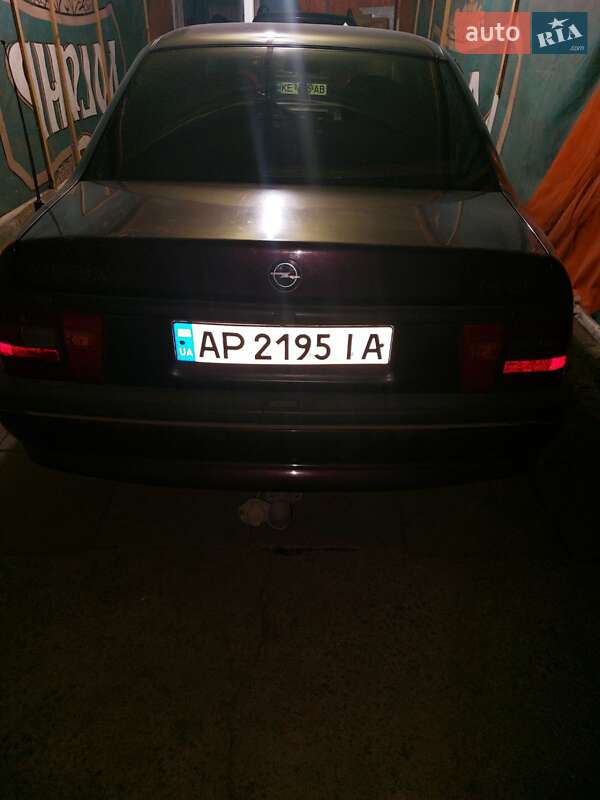 Седан Opel Vectra 1995 в 