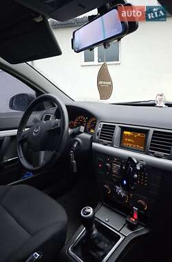 Седан Opel Vectra 2007 в Івано-Франківську
