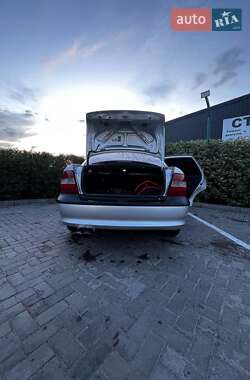 Седан Opel Vectra 1998 в 