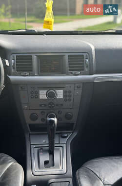 Седан Opel Vectra 2006 в 
