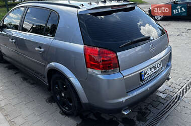 Лифтбек Opel Vectra 2003 в 