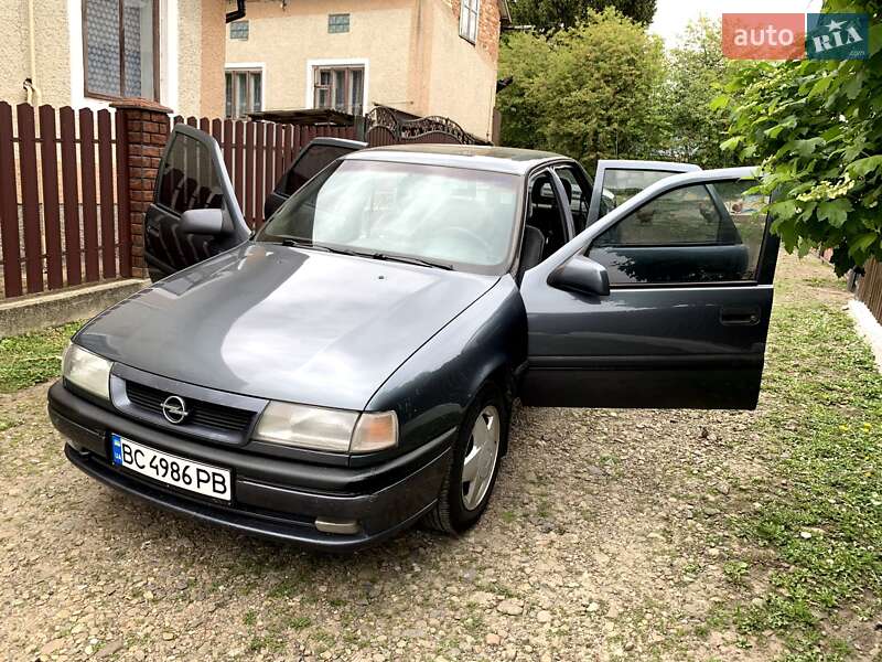 Седан Opel Vectra 1994 в Каменке-Бугской
