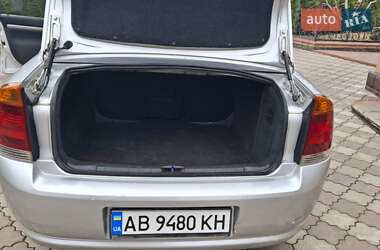 Седан Opel Vectra 2006 в 