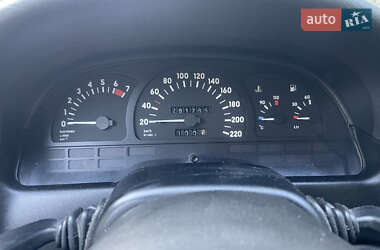 Седан Opel Vectra 1989 в 