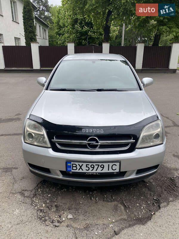 Лифтбек Opel Vectra 2004 в 