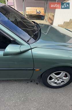 Лифтбек Opel Vectra 1999 в 