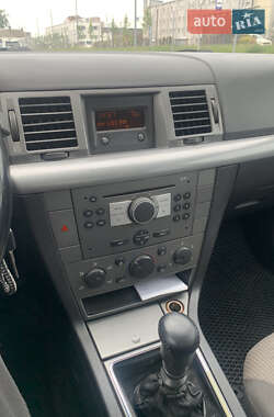 Седан Opel Vectra 2005 в 