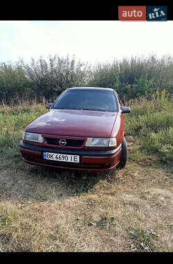Седан Opel Vectra 1995 в Ровно