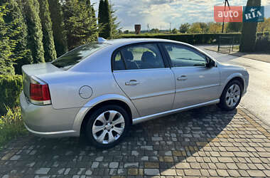 Седан Opel Vectra 2005 в 