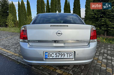 Седан Opel Vectra 2005 в 