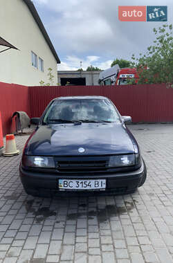 Седан Opel Vectra 1992 в Кам'янці-Бузькій