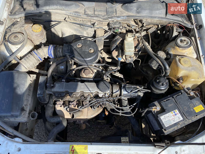 Лифтбек Opel Vectra 1992 в Коломые