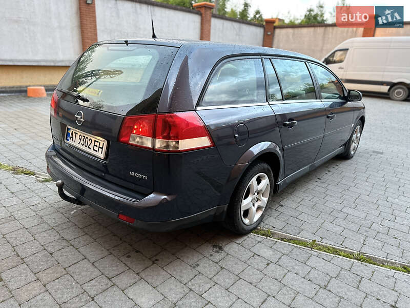 Універсал Opel Vectra 2006 в Коломиї