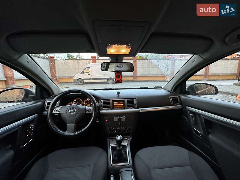 Універсал Opel Vectra 2006 в Коломиї