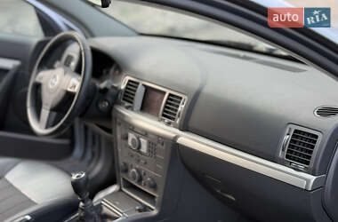 Ліфтбек Opel Vectra 2008 в 
