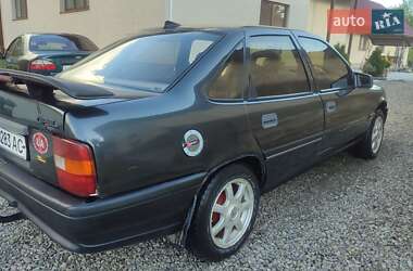 Седан Opel Vectra 1992 в 