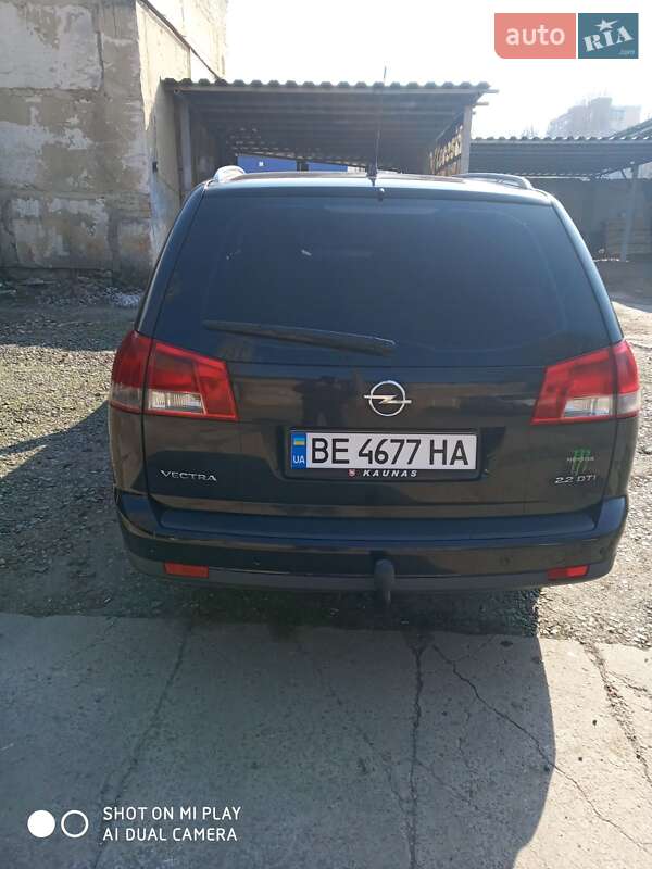 Универсал Opel Vectra 2004 в Николаеве