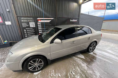 Седан Opel Vectra 2005 в 