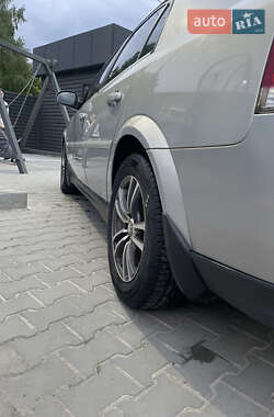 Седан Opel Vectra 2005 в 