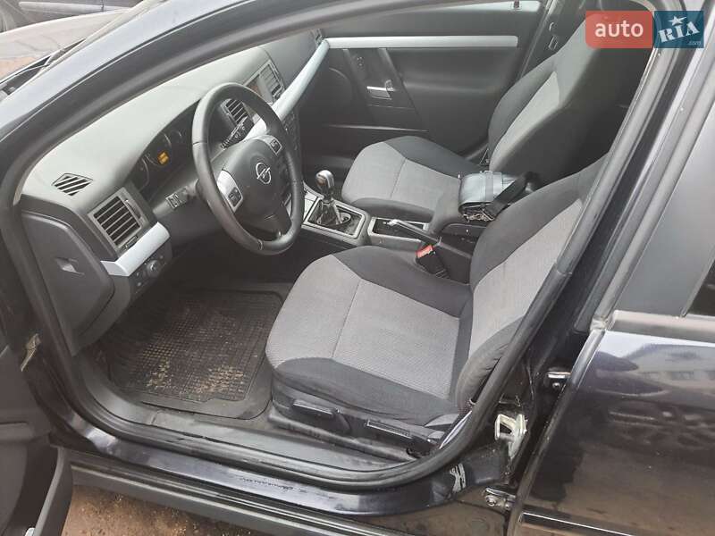 Універсал Opel Vectra 2005 в Львові