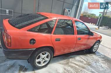 Лифтбек Opel Vectra 1991 в Беляевке