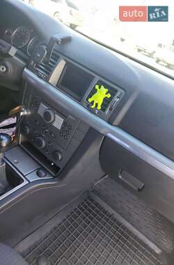 Седан Opel Vectra 2006 в 