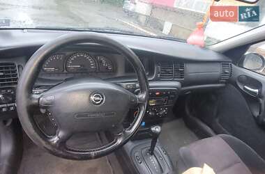Седан Opel Vectra 2000 в 