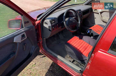 Седан Opel Vectra 1990 в 