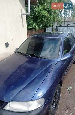 Седан Opel Vectra 1998 в Тлумачі