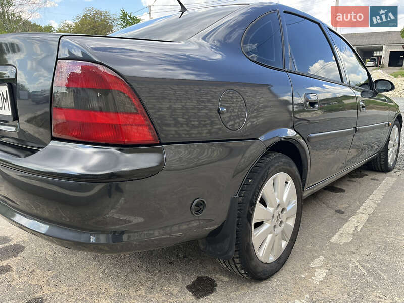 Седан Opel Vectra 1996 в Ямполі