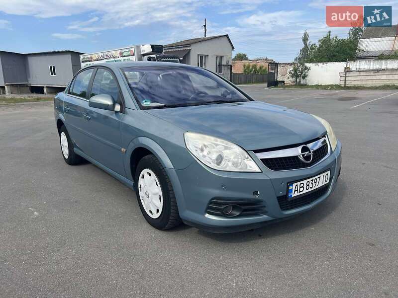 Седан Opel Vectra 2005 в 