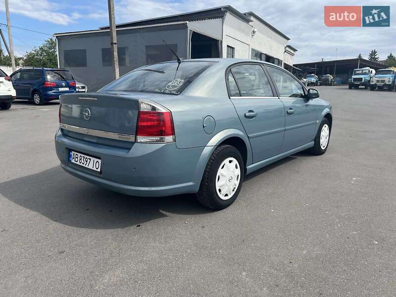 Седан Opel Vectra 2005 в Гайсине