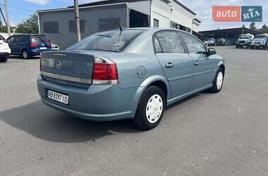 Седан Opel Vectra 2005 в 