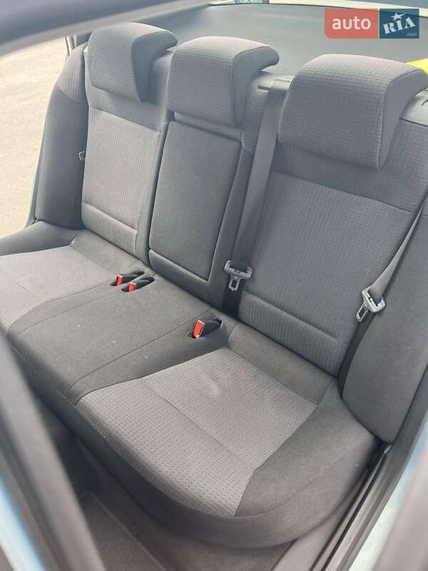 Седан Opel Vectra 2005 в Гайсине