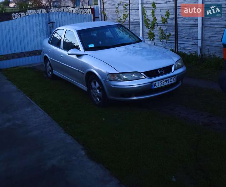 Седан Opel Vectra 2000 в 