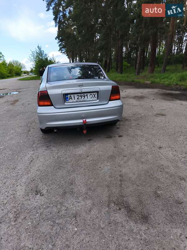 Седан Opel Vectra 2000 в Белой Церкви