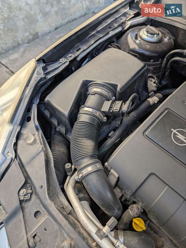 Універсал Opel Vectra 2008 в Самборі