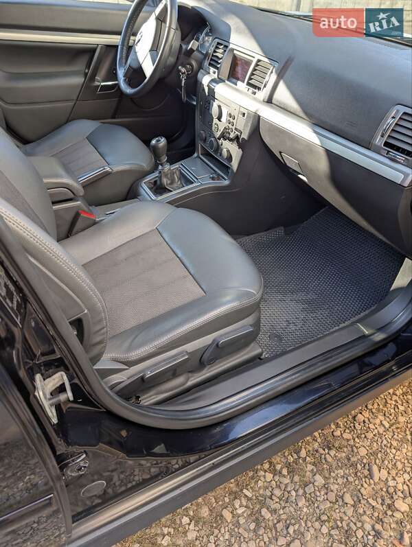 Універсал Opel Vectra 2008 в Самборі