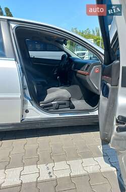 Седан Opel Vectra 2002 в 