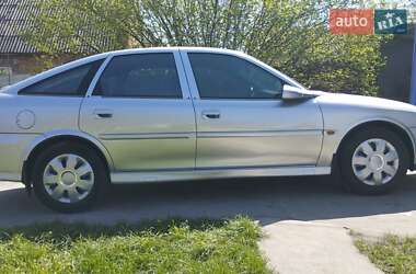 Лифтбек Opel Vectra 1999 в 