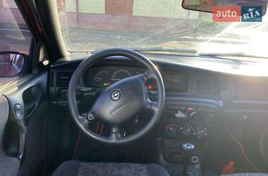 Седан Opel Vectra 1996 в 