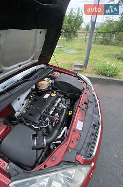 Седан Opel Vectra 2006 в 