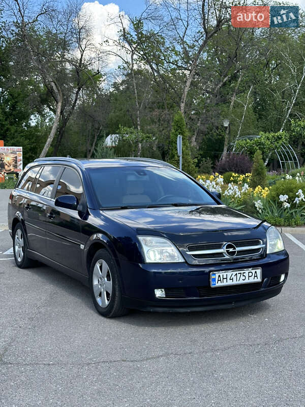 Універсал Opel Vectra 2004 в 