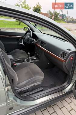 Седан Opel Vectra 2003 в 