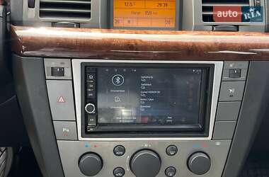 Седан Opel Vectra 2004 в 