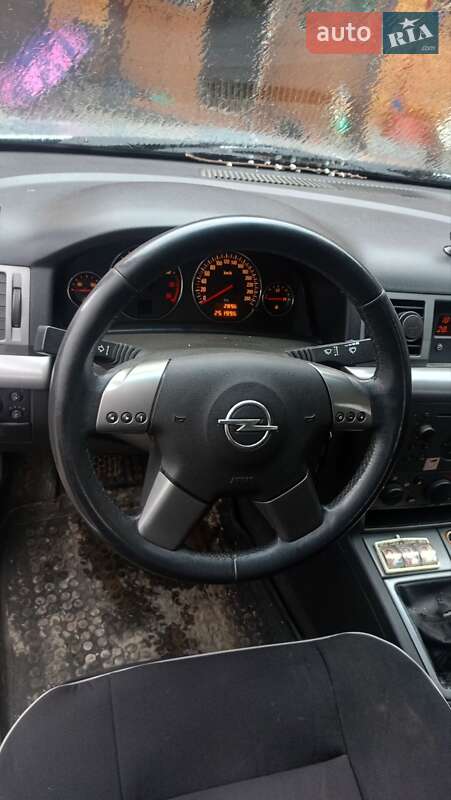 Універсал Opel Vectra 2003 в Рожнові фото 2 Універсал Opel Vectra 2003 в Рожнові